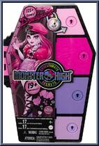 Draculaura from Monster High - Skulltimate Secrets manufactured by Mattel [Front]