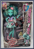 Honey Swamp (Hauntlywood) from Monster High - Frights, Camera, Action! manufactured by Mattel [Front]