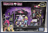 Graveyard Garden Party from Monster High - Playsets manufactured by Mega Bloks [Front]