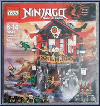 Temple of Resurrection from Ninjago - Sons of Garmadon manufactured by Lego [Front]