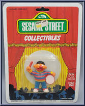 Ernie (Drum) from Sesame Street - Mini manufactured by Tara Toy [Front]
