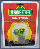 Oscar from Sesame Street - Mini manufactured by Tara Toy [Front]