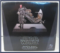 Darth Maul with Bloodfin from Star Wars - Statues manufactured by Gentle Giant [Front]