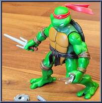 Raphael from Teenage Mutant Ninja Turtles - Animated - Basic Assortment - 2003 manufactured by Playmates [Loose]