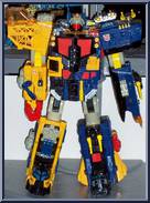 Omega Supreme from Transformers - Energon - Super Class manufactured by Hasbro [Robot Mode]