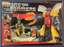 Omega Supreme from Transformers - Generation 1 - Series 2 manufactured by Hasbro [Front]
