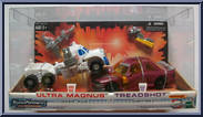 Ultra Magnus vs. Treadshot from Transformers - Universe - Basic Series manufactured by Hasbro [Front]