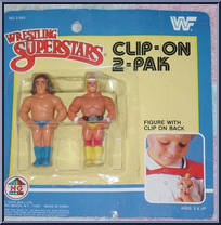 Andre the Giant / Hulk Hogan (Clip-On) from Zipper Clips - WWF manufactured by HG Toys [Front]